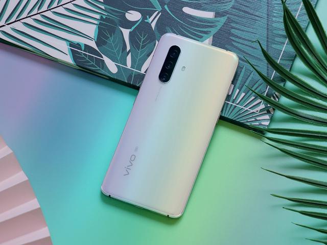 vivo X30的特色功能