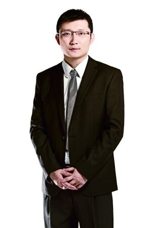 小拉怎么联系司服经理