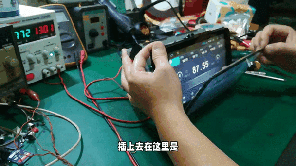 手机换屏后放桌子上触摸失灵