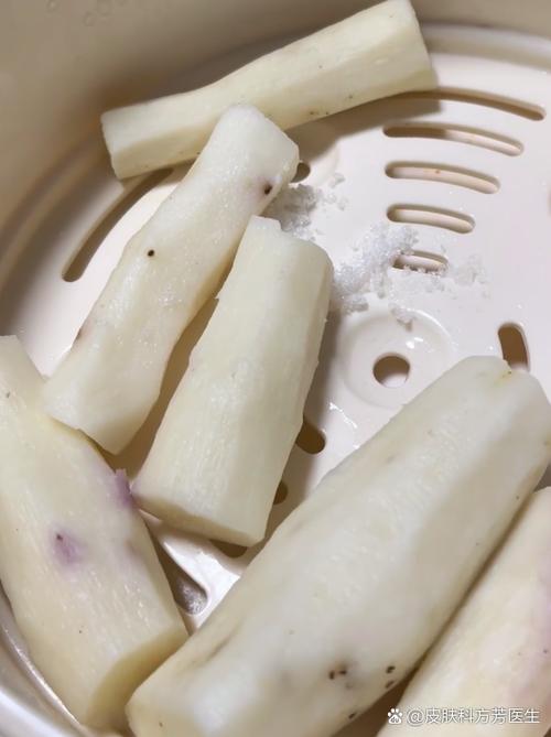 用羽毛划乳头瘙痒山药