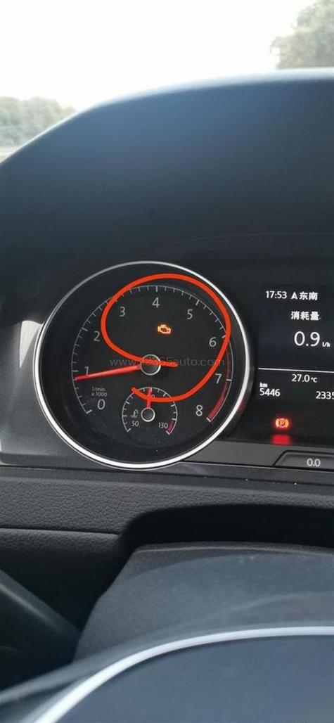 小车发动机灯闪烁是什么情况