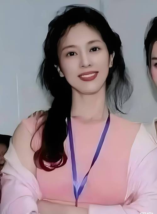 刘晓莉颜值巅峰的图片