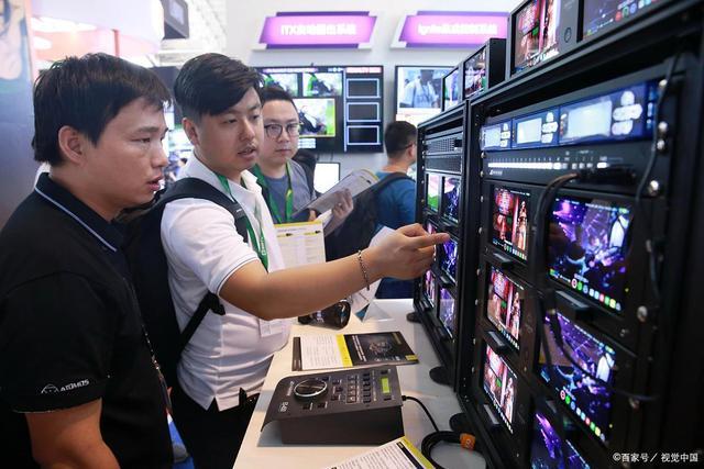 直播中控和场控哪个更好