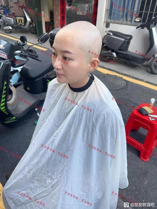 剃光发高情商句子