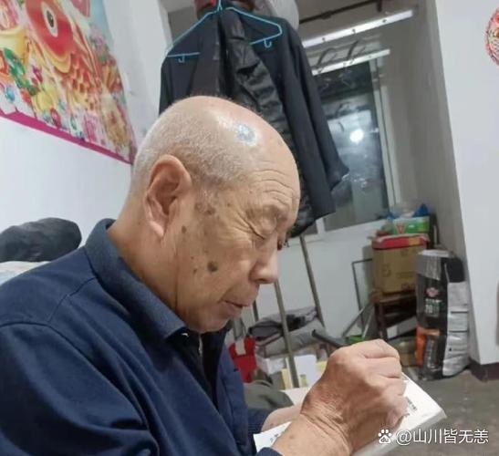 储存卡里显示有文件却找不到