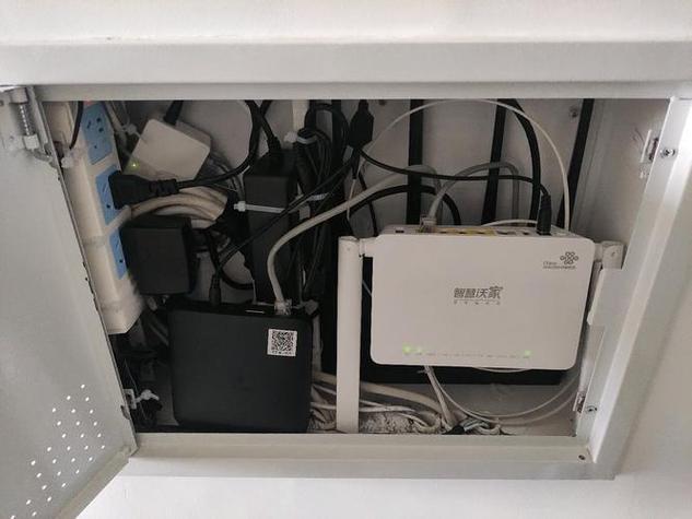 弱电箱放光猫还是路由器