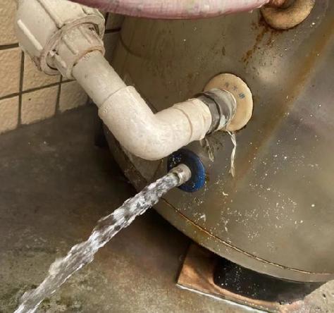 热水器如何放空水视频