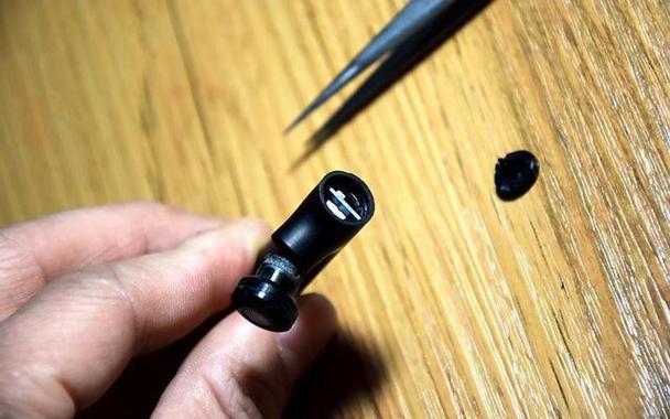 蓝牙耳机仓进水了还能用吗缩略图