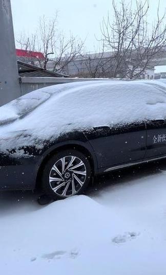 雪地奔驰DLC车辆