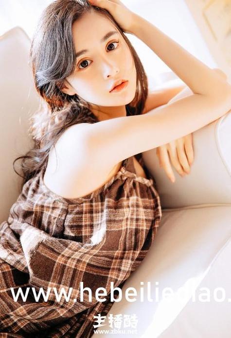 攀上漂亮女院长小说免费阅读游戏截图