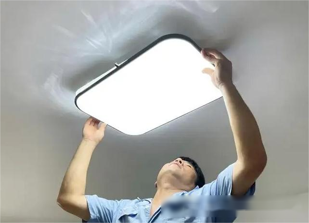 客厅吸顶灯led里灯条坏了截图