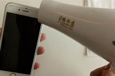 摄像头进灰的清理方法