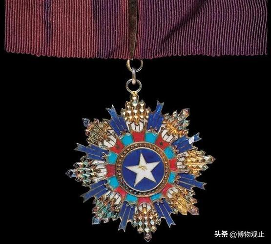 qq勋章有头有脸有身份怎么获得截图