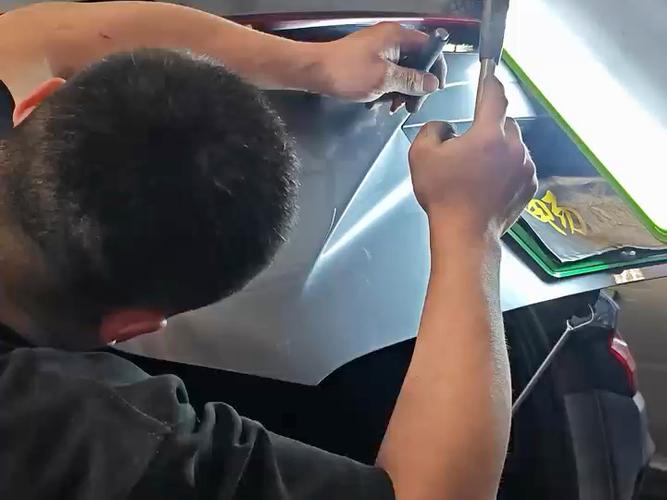 电动尾门强行关闭坏了缩略图