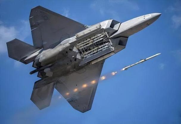 F22缩略图