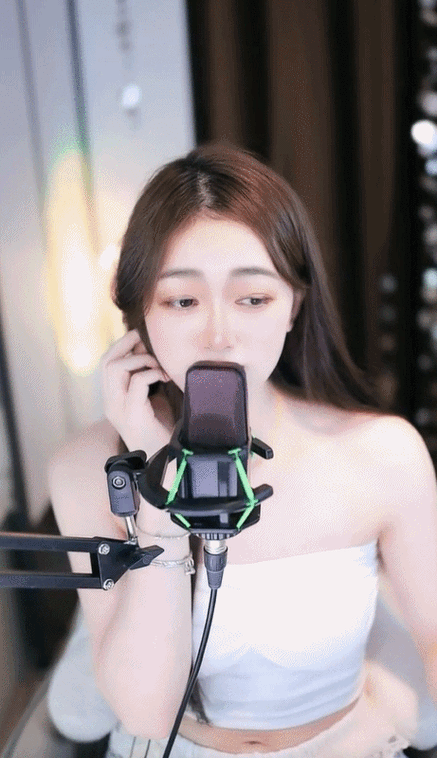 直播唱歌用什么设备声音好听