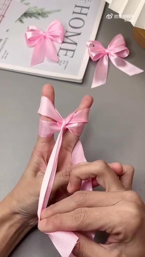 双蝴蝶结的打法缩略图