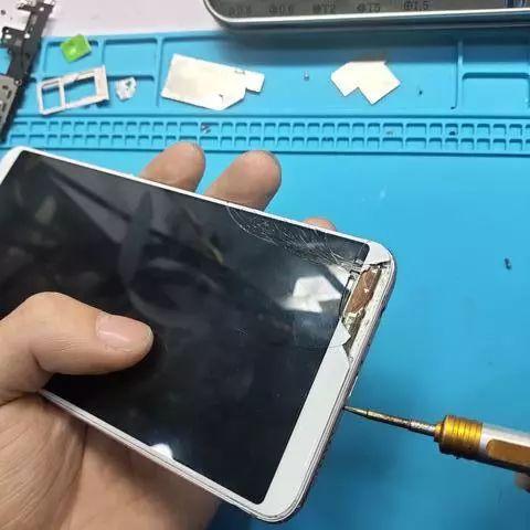 换内屏手工费多少钱