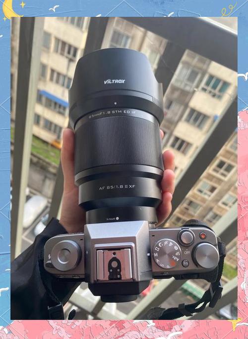 带一只镜头旅游用哪个好