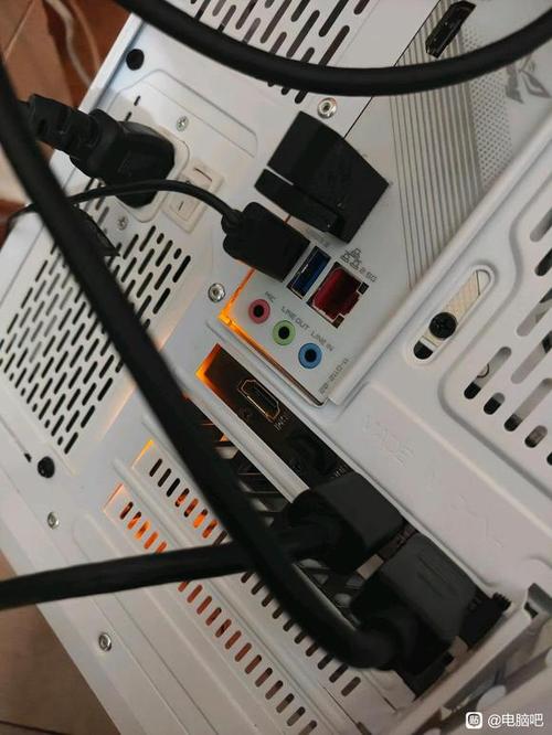 主板dram灯亮黄灯缩略图