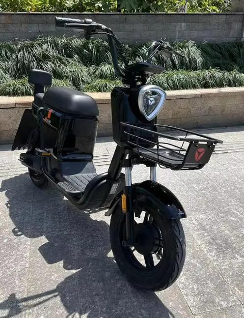 二手雅迪转让600元