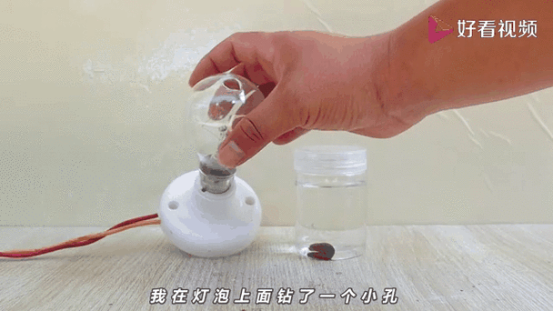 灯泡一闪一闪会爆炸吗