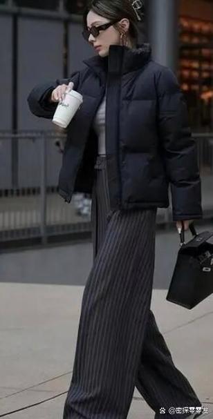 黑羽绒服三个最佳配色缩略图