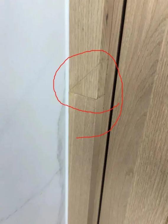 门套受潮轻微鼓包咋办