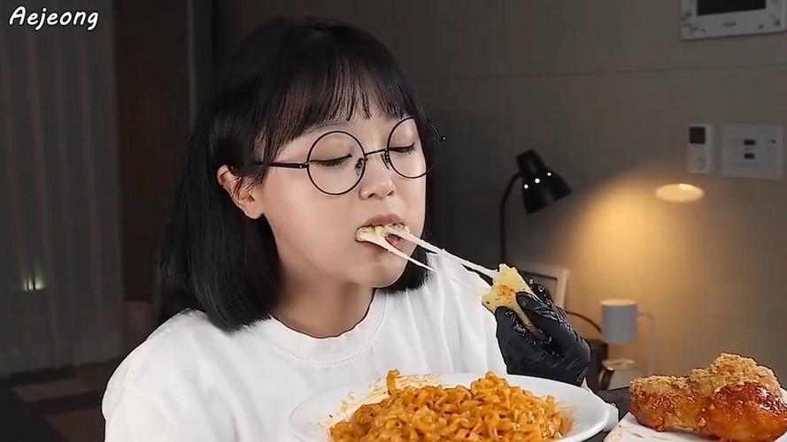 各种各样的吃播视频
