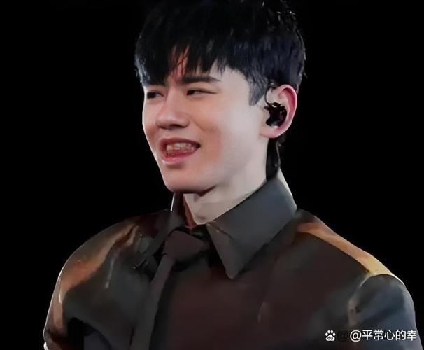 张杰演唱会突发身体状况