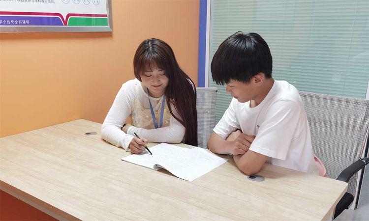 手机拍视频模糊不清怎么回事
