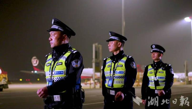 汽车半夜隔一会就报警一次