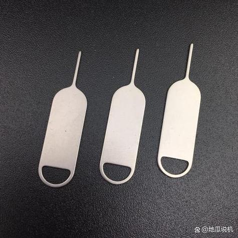 取卡针怎么戳都戳不开缩略图