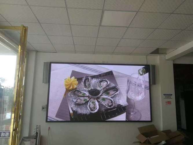 手机拍照LED显示屏闪烁什么