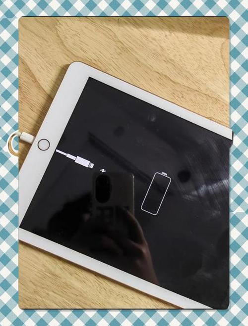 ipad看视频突然黑屏