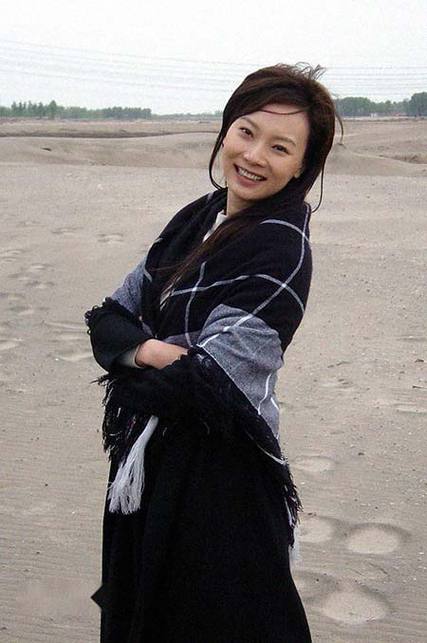 黄依依真实原型