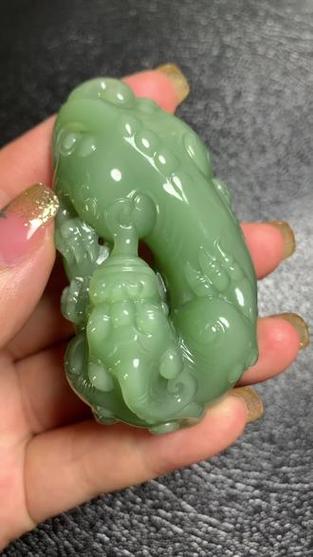 赤龙的寓意和象征