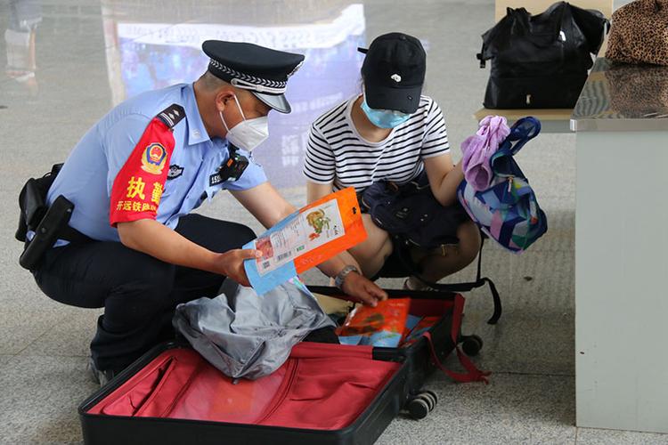 高铁可以带鱼钩吗过安检