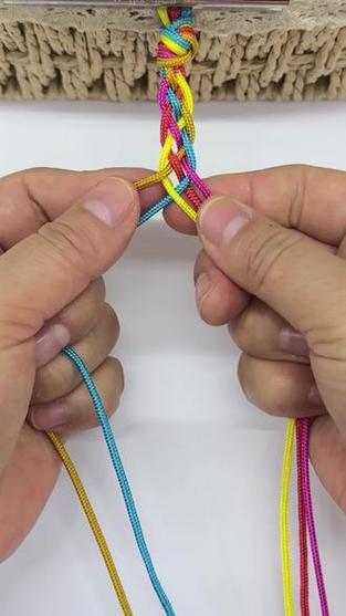 编织绳子视频教程