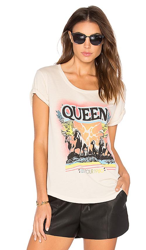 queen衣服品牌贵吗