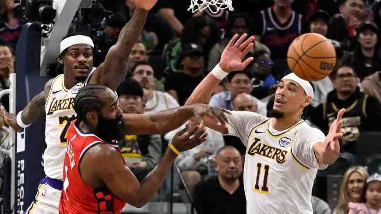 黑白直播nba免费观看篮球缩略图
