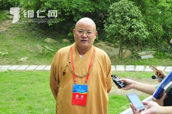 心里老是想着一个男人怎么办啊
