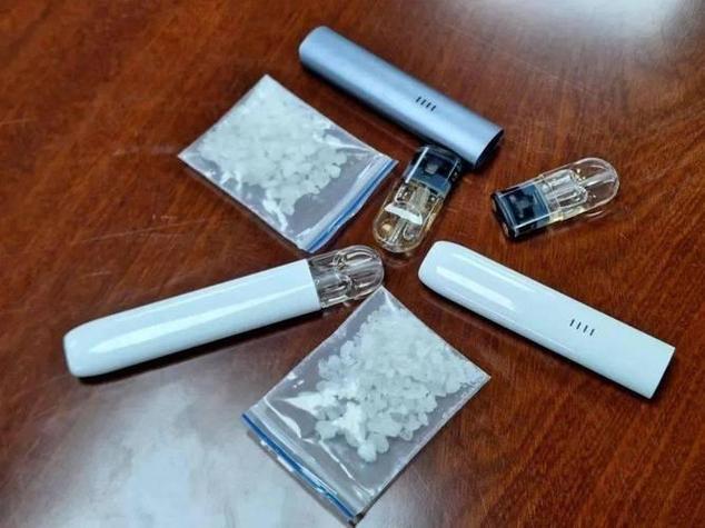一个烟弹吸10天正常吗