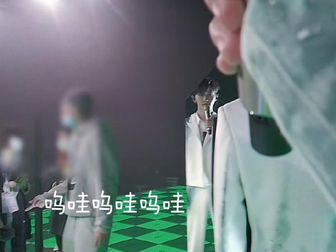 小奶狗声音男生