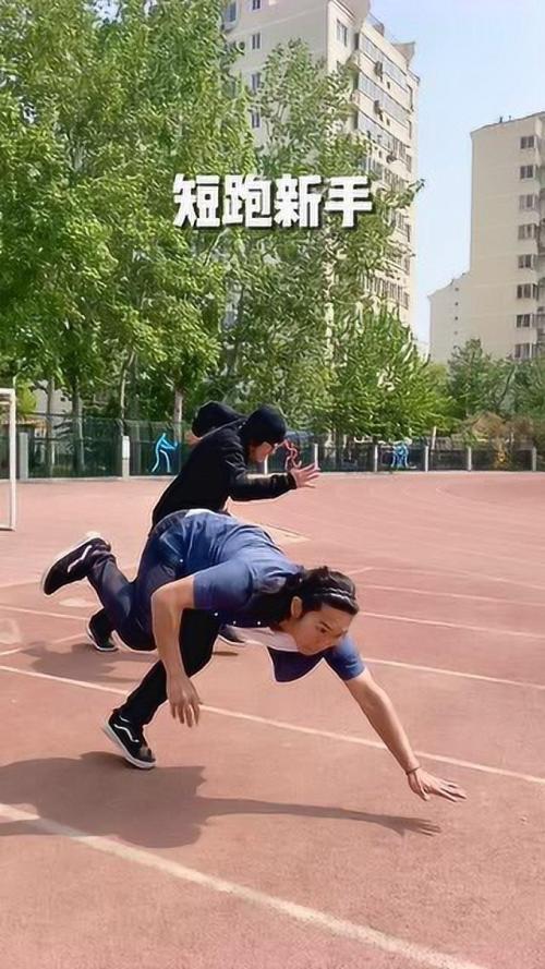 跑得快真人比赛视频