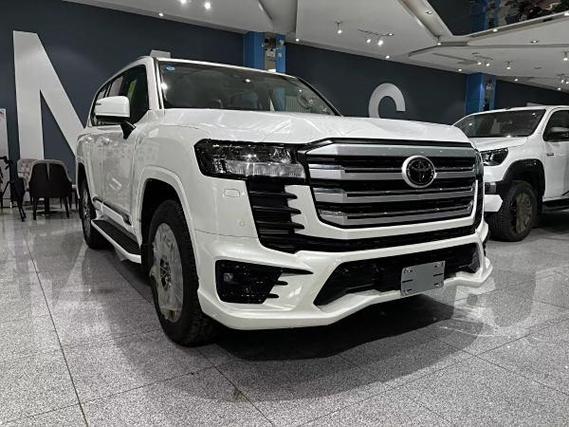 丰田陆地巡洋舰LC300