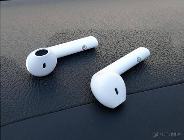 蓝牙耳机用手用力按才有声音
