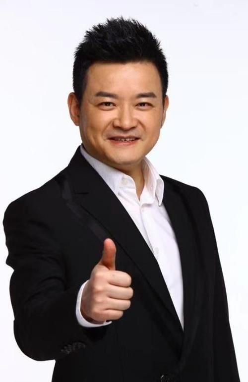 王牌主持人叫什么名字