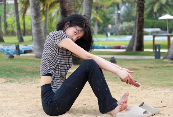 小姐姐美丽又漂亮的脚丫子缩略图