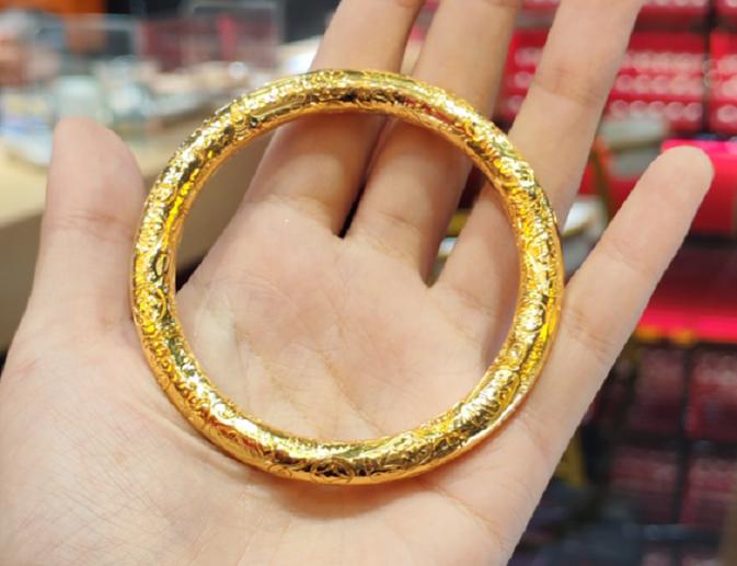 金手镯